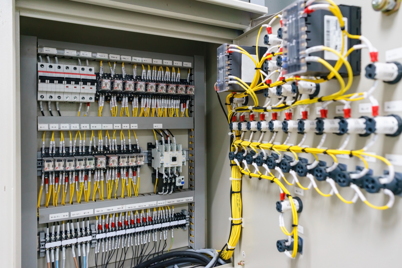 https://el-labs.ru/wp-content/uploads/2022/12/industrial-controls-solutions.jpg
